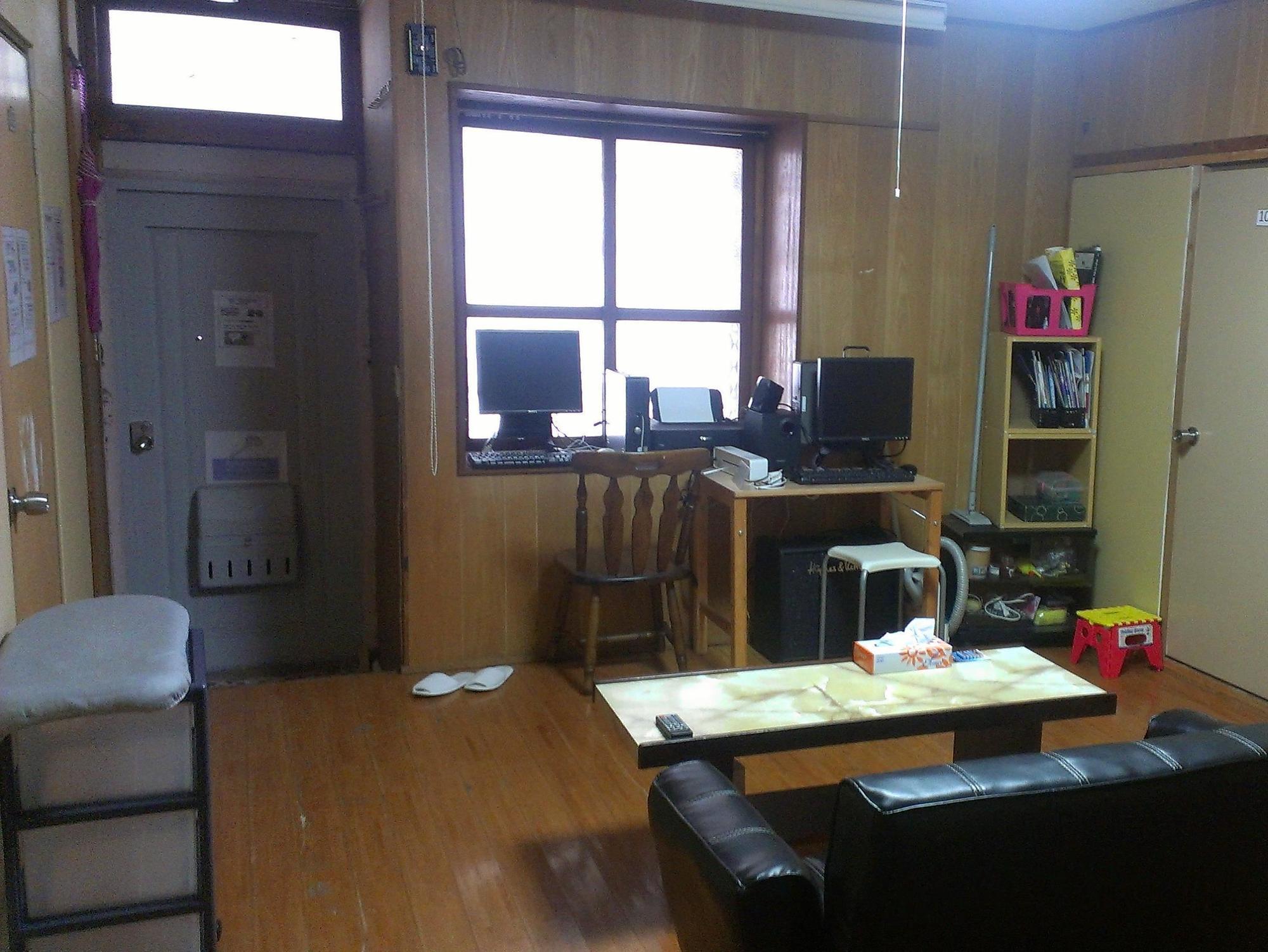 Koza Share House Hotel Okinawa Kültér fotó