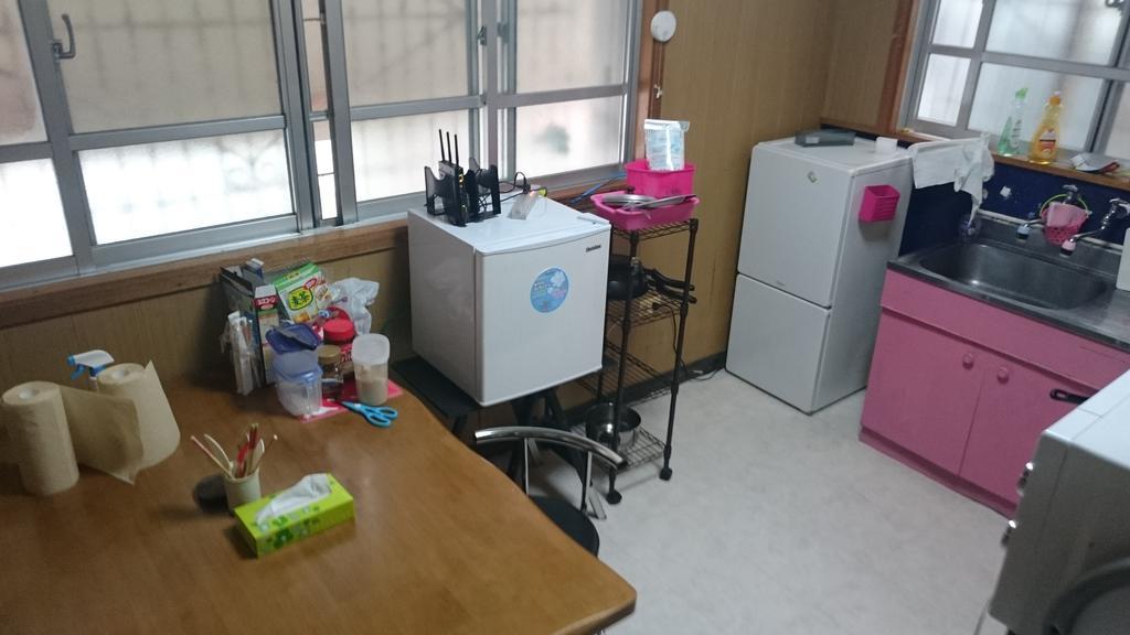 Koza Share House Hotel Okinawa Kültér fotó