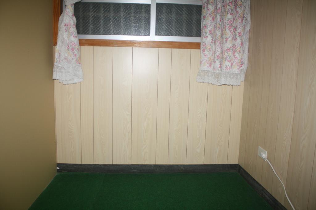 Koza Share House Hotel Okinawa Kültér fotó
