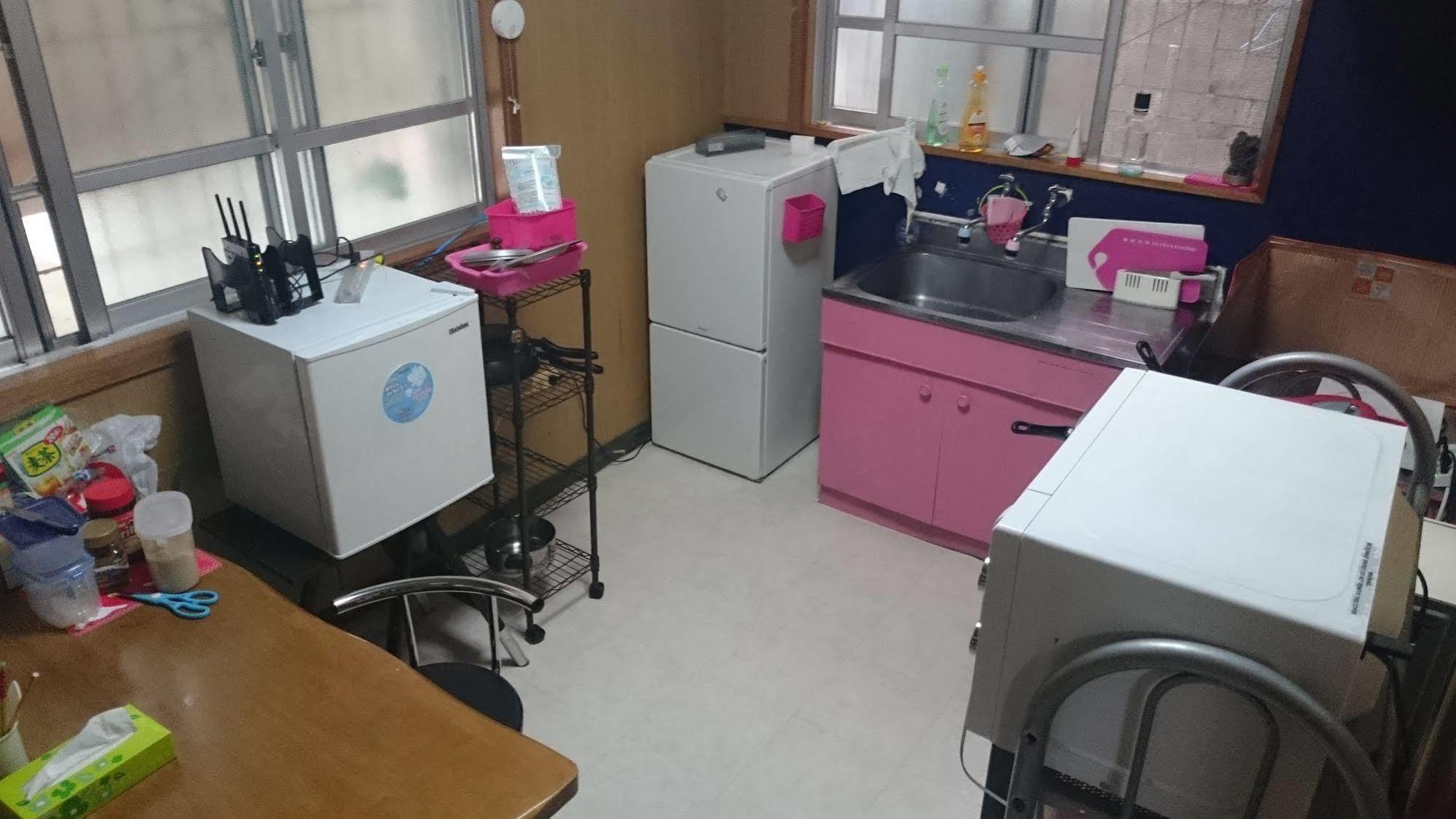 Koza Share House Hotel Okinawa Kültér fotó